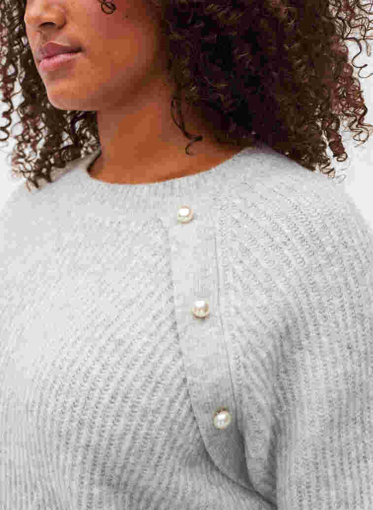 Melert strikkegenser med perleknapper, Light Grey Melange, Model image number 2