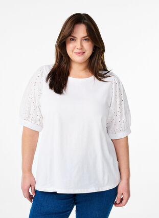 Zizzi T-skjorte med Broderie Anglaise-ermer, Hvit, Model image number 0