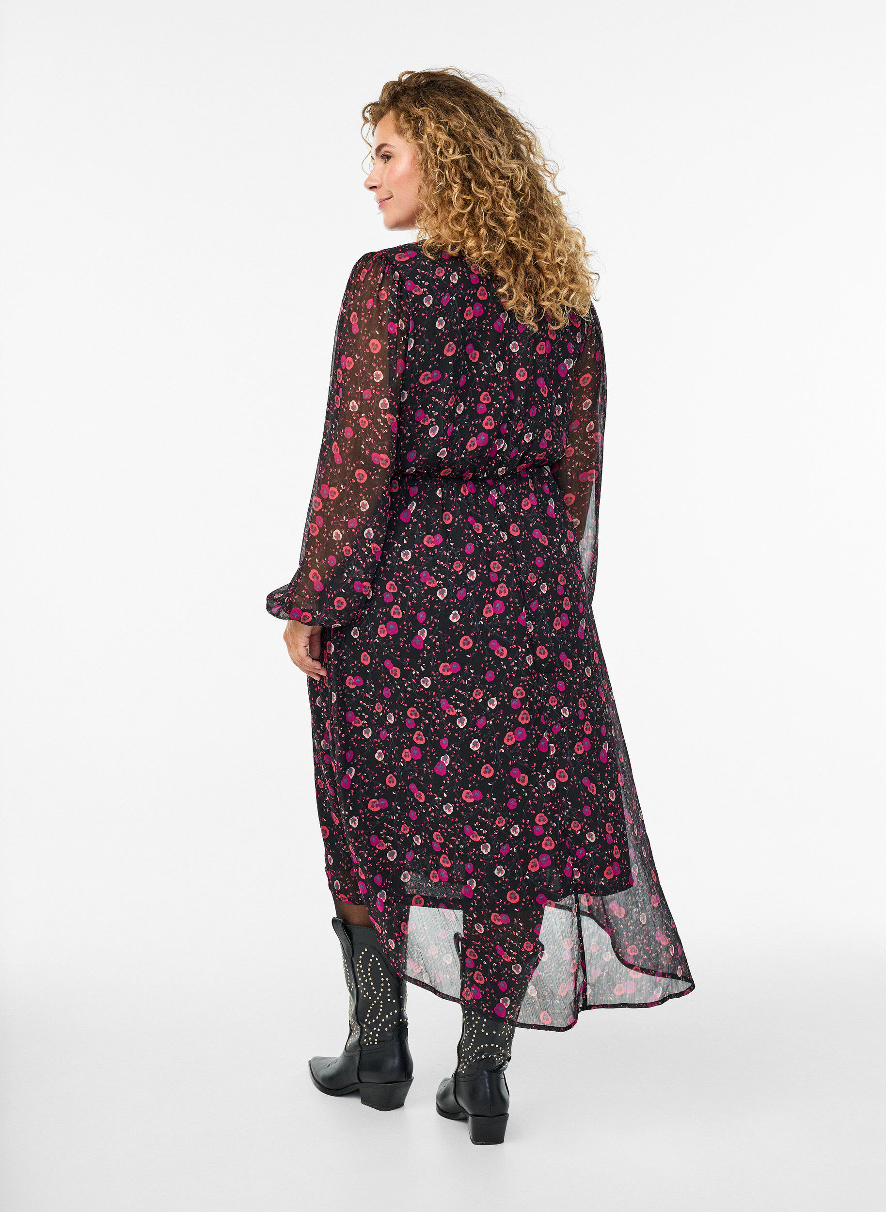 ZizziChiffonkjole med blomstertrykk og lange ermer, Svart, Model image number 1