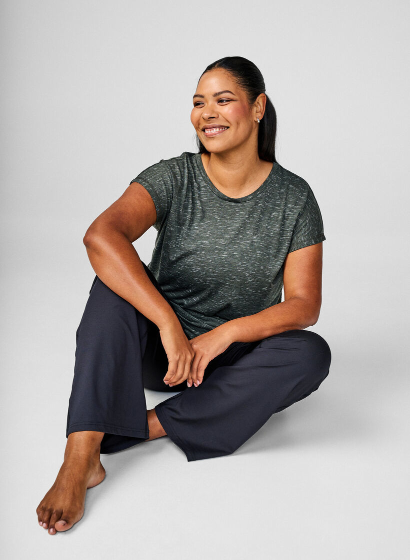 Løs trenings-T-skjorte med korte ermer, Grønn, Image image number 0