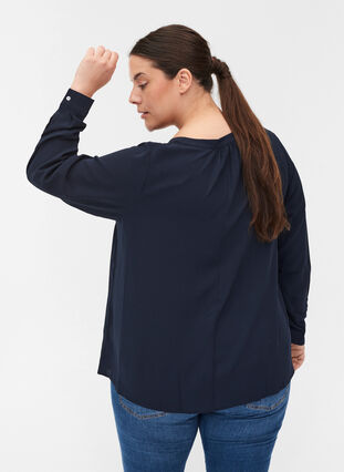 Bluse med V-hals og knappedetaljer, Navy Blazer, Model image number 1