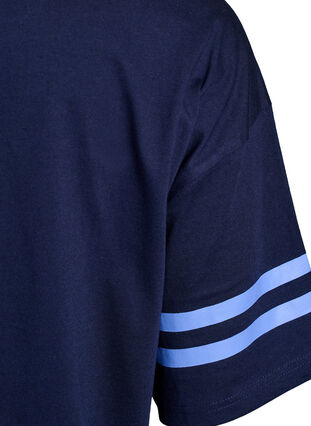 Zizzi Sporty oversized college T-skjorte, Blå, Packshot image number 3