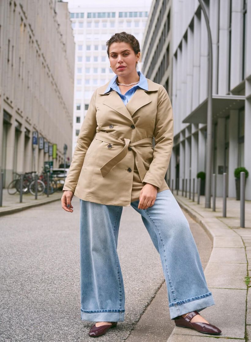 Kort trenchcoat, , Model