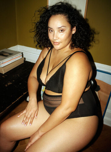 Zizzi Blonde-BH med detaljer, Svart, Image image number 0