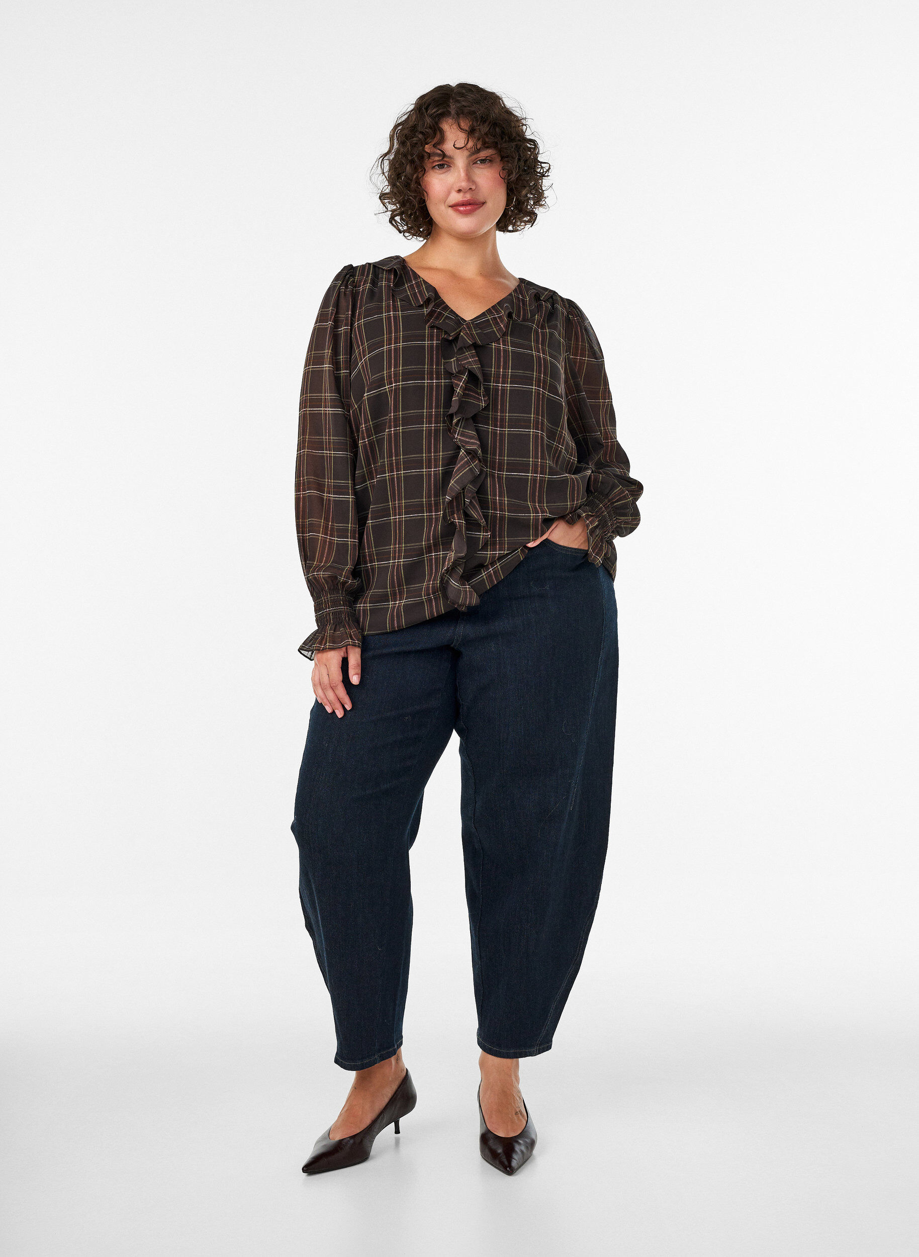 ZizziBluse med rutete og rysje detaljer, Gr&oslash;nn, Model image number 1