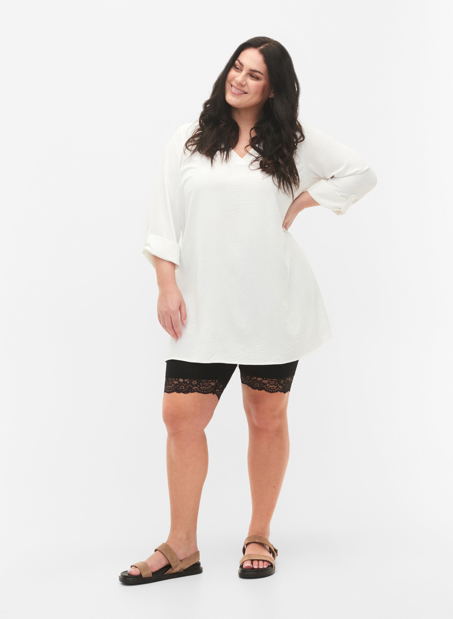 ZizziSykkelshorts med blondekant, Svart, Model image number 1