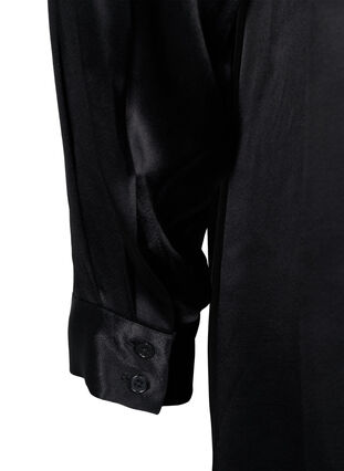 Lang shiny skjorte med splitt, Black, Packshot image number 3