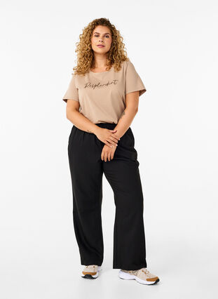 Zizzi Slengbukser med lommer, Svart, Model image number 0