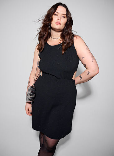 Ermeløs kjole med utskjæring, Black, Image image number 0