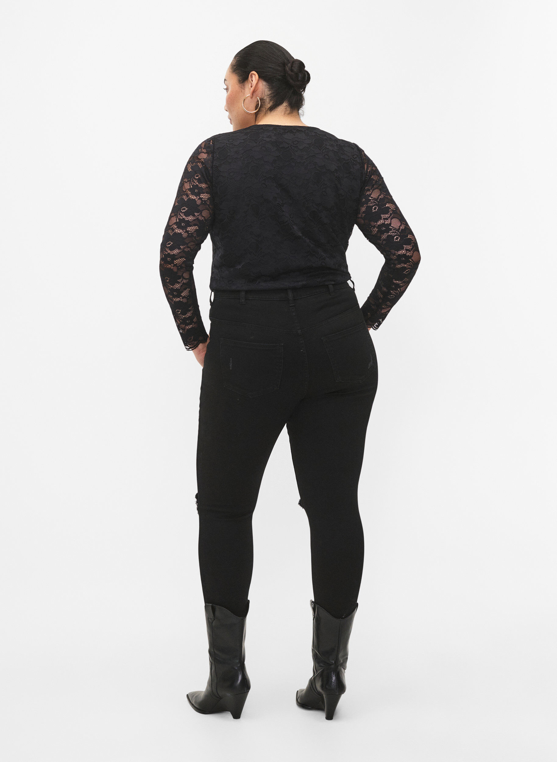 Zizzi Tettsittende jeans med detaljer, Black, Model image number 1