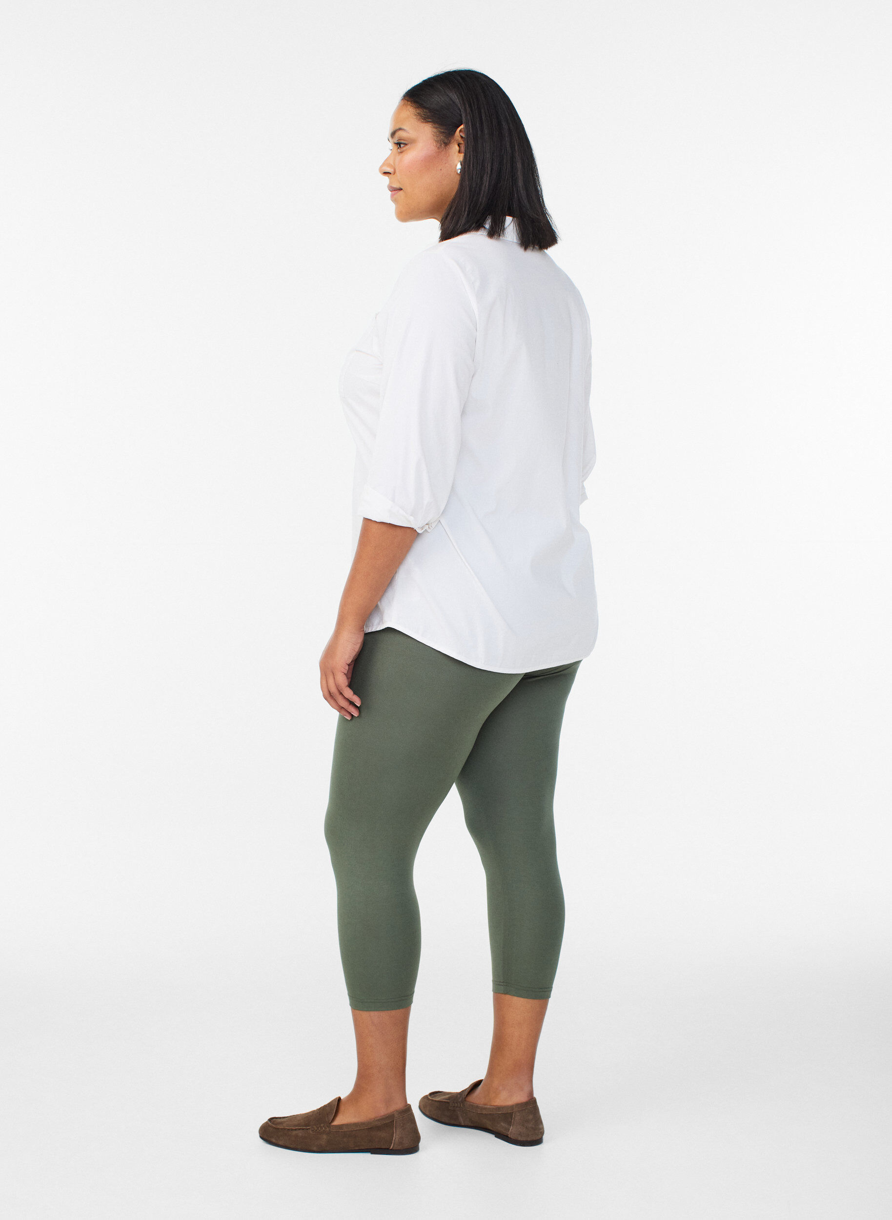 ZizziBasisleggings i viskose med 3/4-lengde, Gr&oslash;nn, Model image number 2