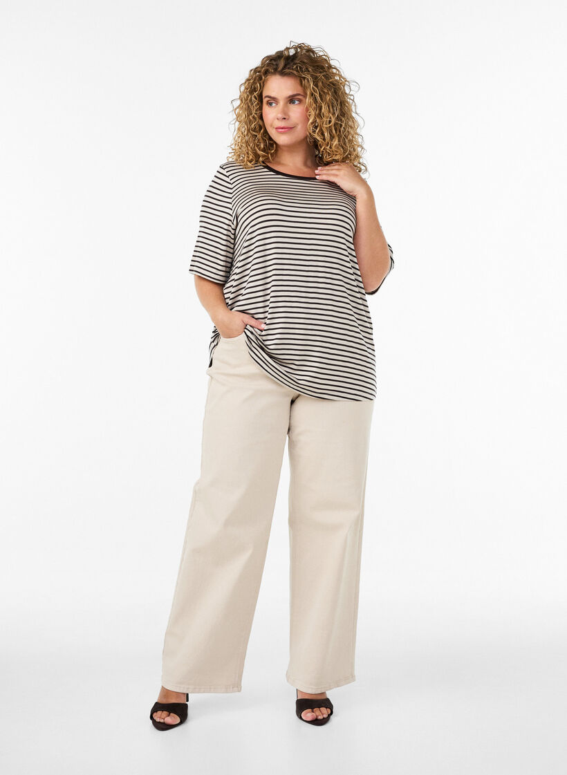 T-skjorte med TENCEL&trade; Lyocell og striper, Brun, Model image number 1