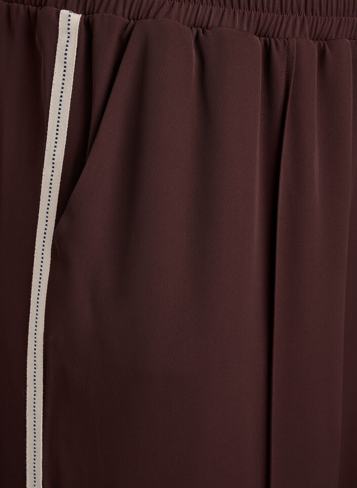 Sporty bukser med rette ben og sidestriper, Deep Mahogany, Packshot