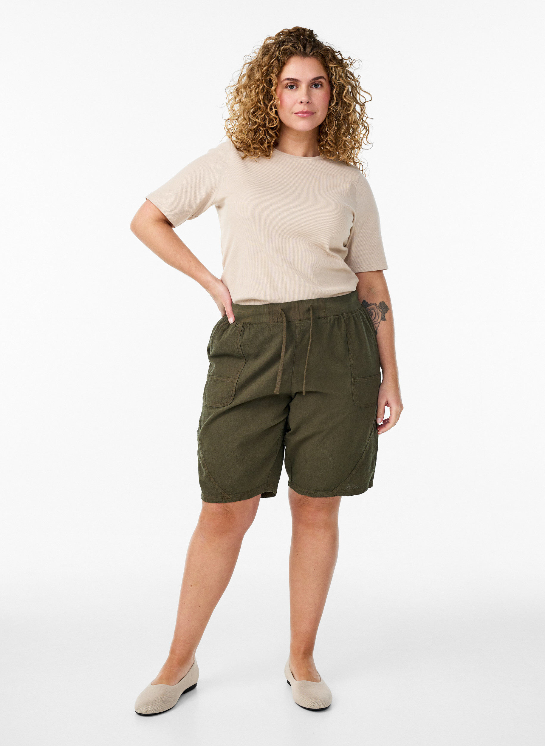 ZizziL&oslash;s shorts av bomull med lommer, Gr&oslash;nn, Model image number 1