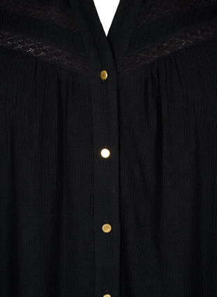 Ermeløs bluse i viskose med heklede detaljer, Black, Packshot image number 2