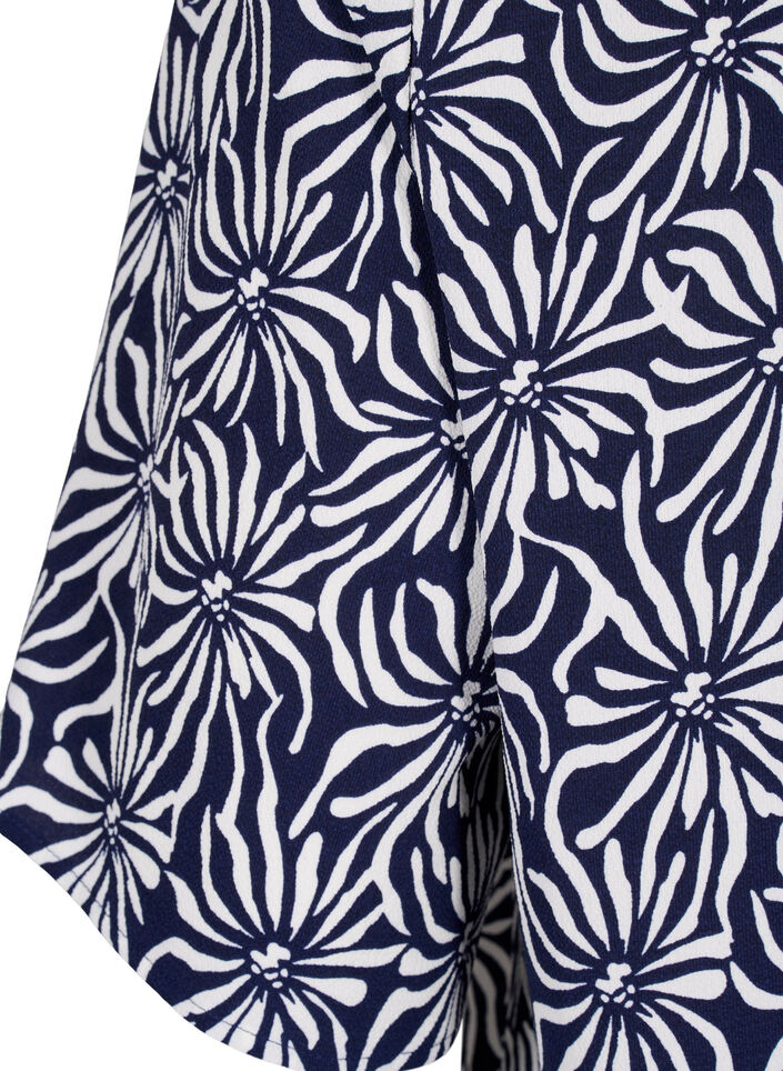 Bluse med V-hals og blomstertrykk, White Blue Flower, Packshot image number 3