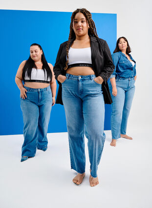 Zizzi Jeans med rå kanter og rett passform, Medium Blue, Image image number 0