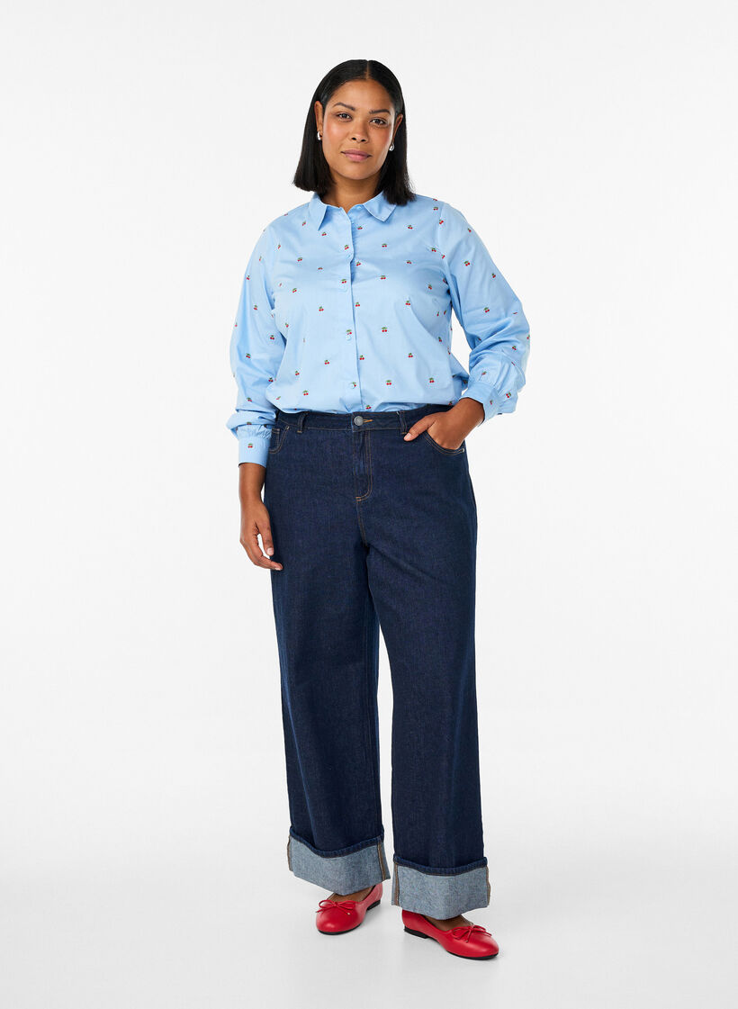 Skjorte med broderte kirseb&aelig;r, Bl&aring;, Model image number 1