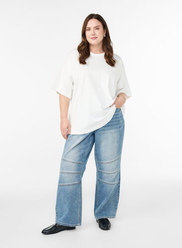 Zizzi Oversized T-skjorte med halve ermer, Hvit, Model image number 1