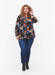 Bluse med lange ermer og volanger, Black Flower AOP, Model image number 2