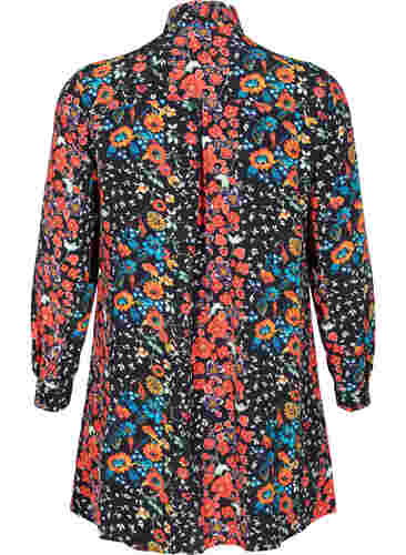 Lang skjorte i viskose med blomstermønster, Black Flower, Packshot image number 1