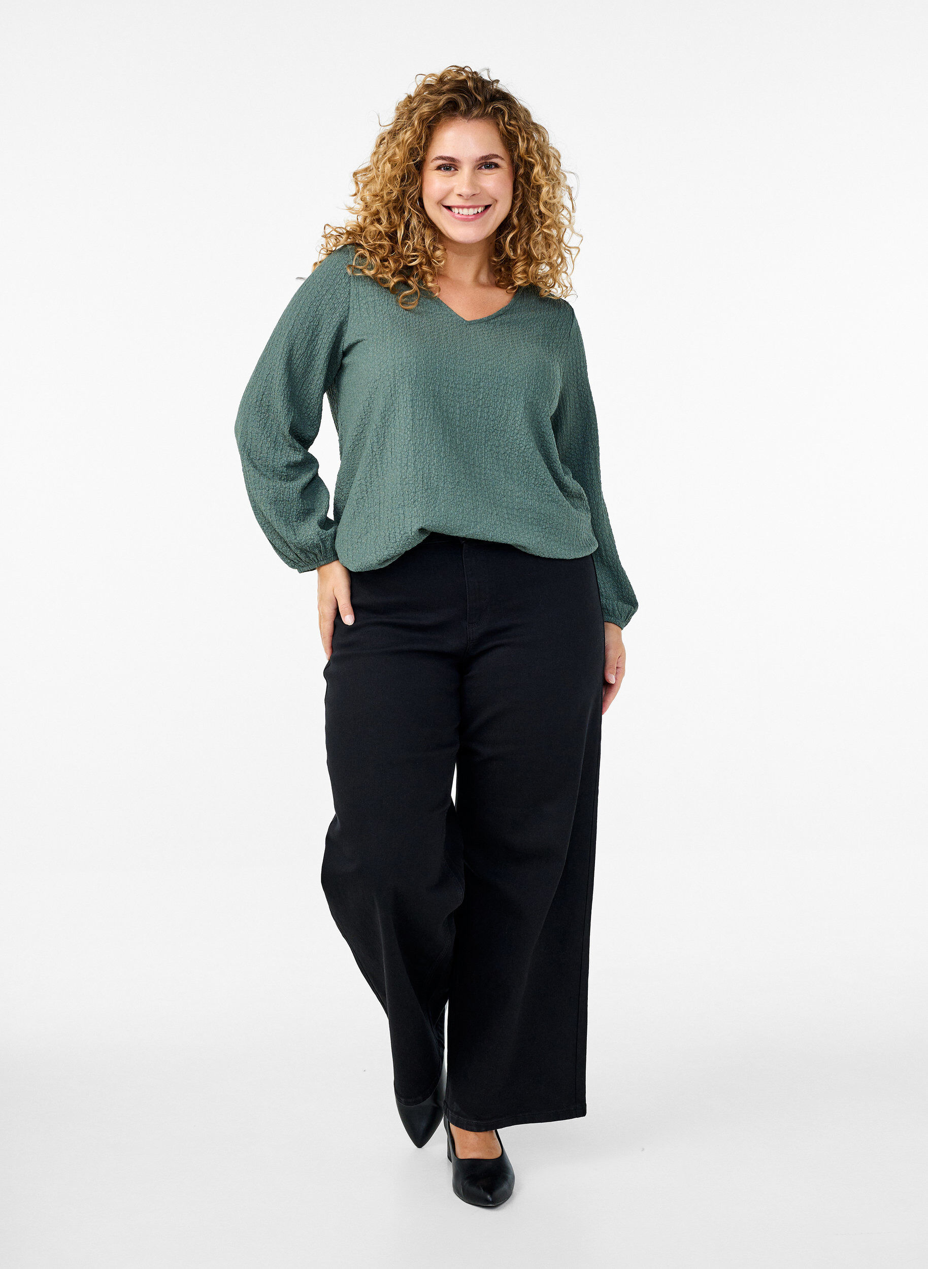 Zizzi FLASH - Bluse med tekstur og lange ermer, Balsam Green, Model image number 2