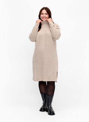Ribbestrikket kjole med høy hals, Simply Taupe Mel., Model image number 2