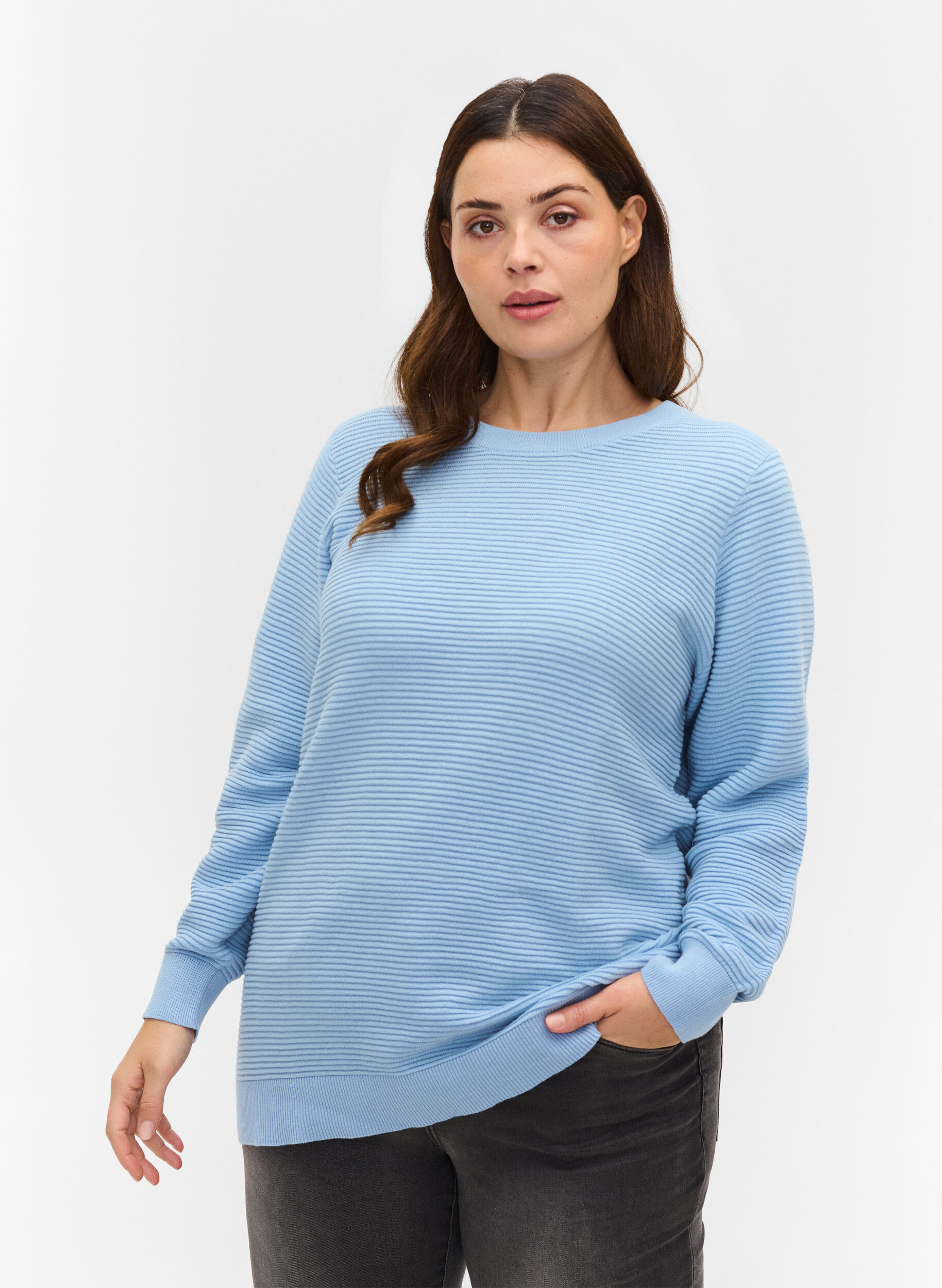 Zizzi Langermet strikkebluse i &oslash;kologisk bomull, Chambray Blue, Model image number 0