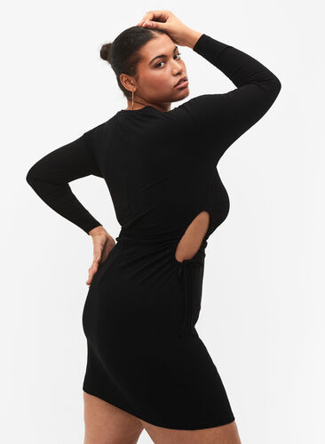 Tettsittende kjole med utskjæring, Black, Model image number 2