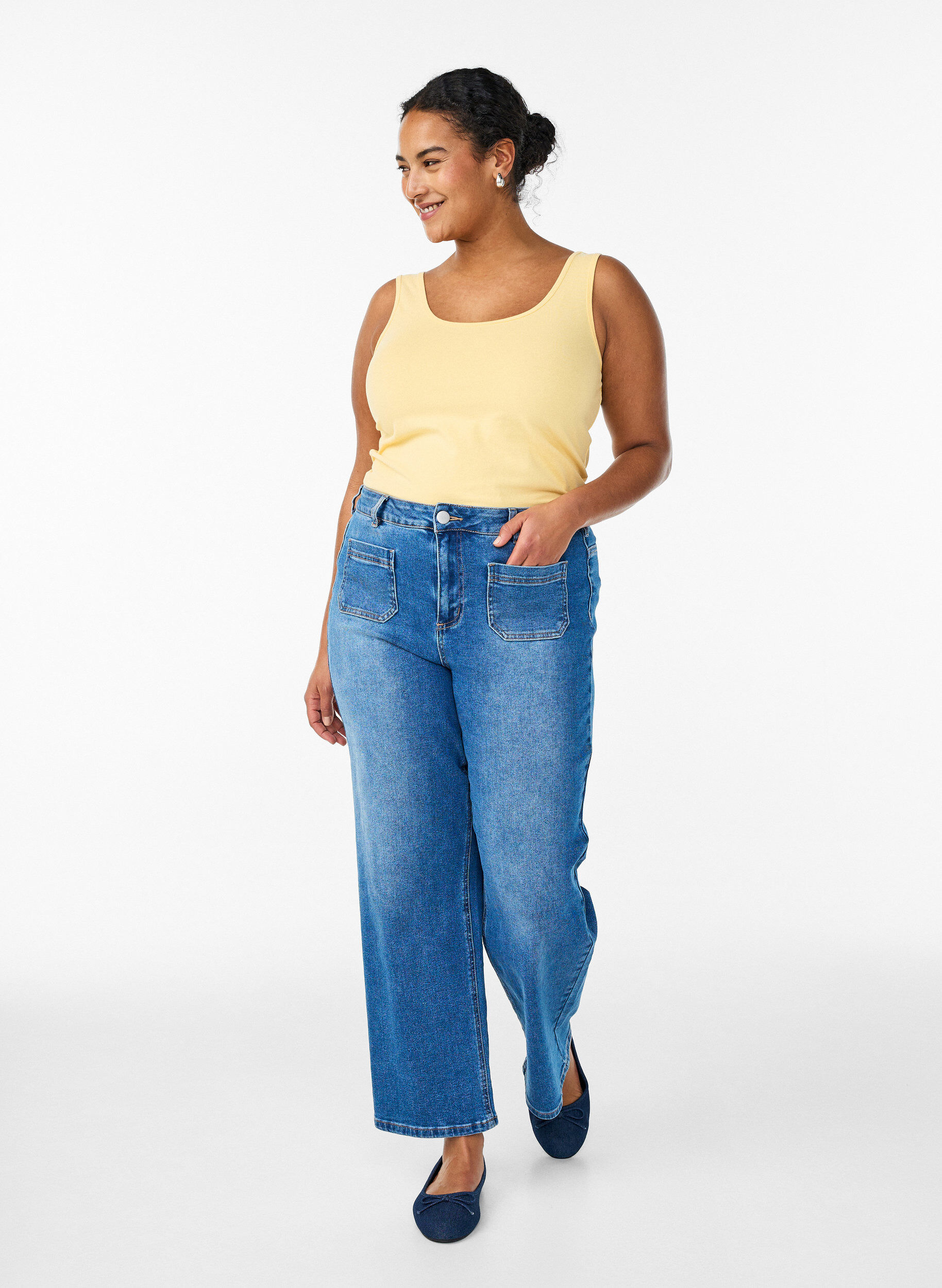 ZizziEnsfarget basic topp i bomull, Gul, Model image number 1