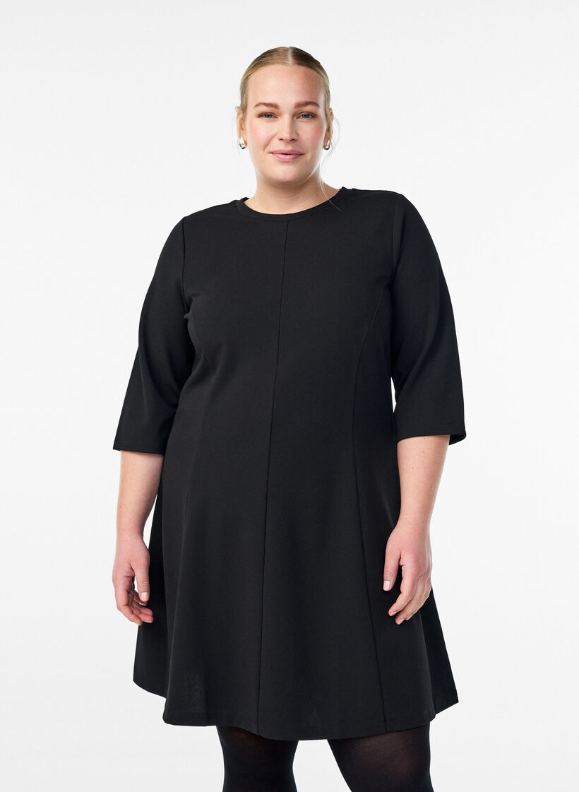 Kort A-linje jersey kjole med 3/4 ermer, Svart, Model image number 0