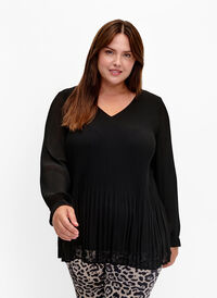 Plissé bluse med lange ermer og V-hals, Black, Model