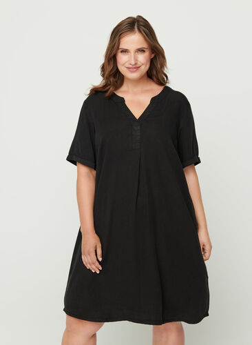 Kortermet kjole i lyocell, Black, Model image number 0