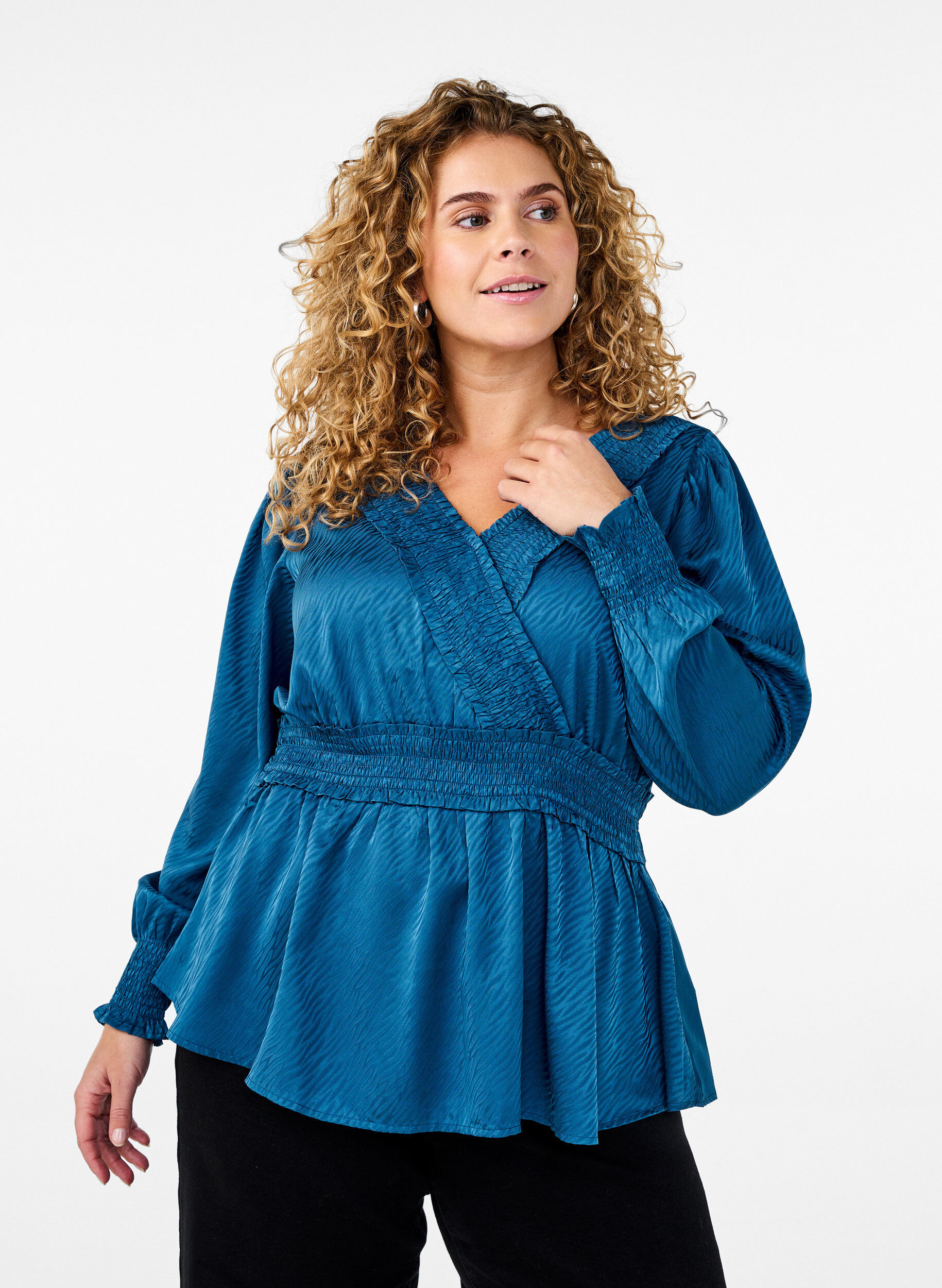Zizzi Ton-i-ton m&oslash;nstret bluse med smock, Midnight, Model image number 0