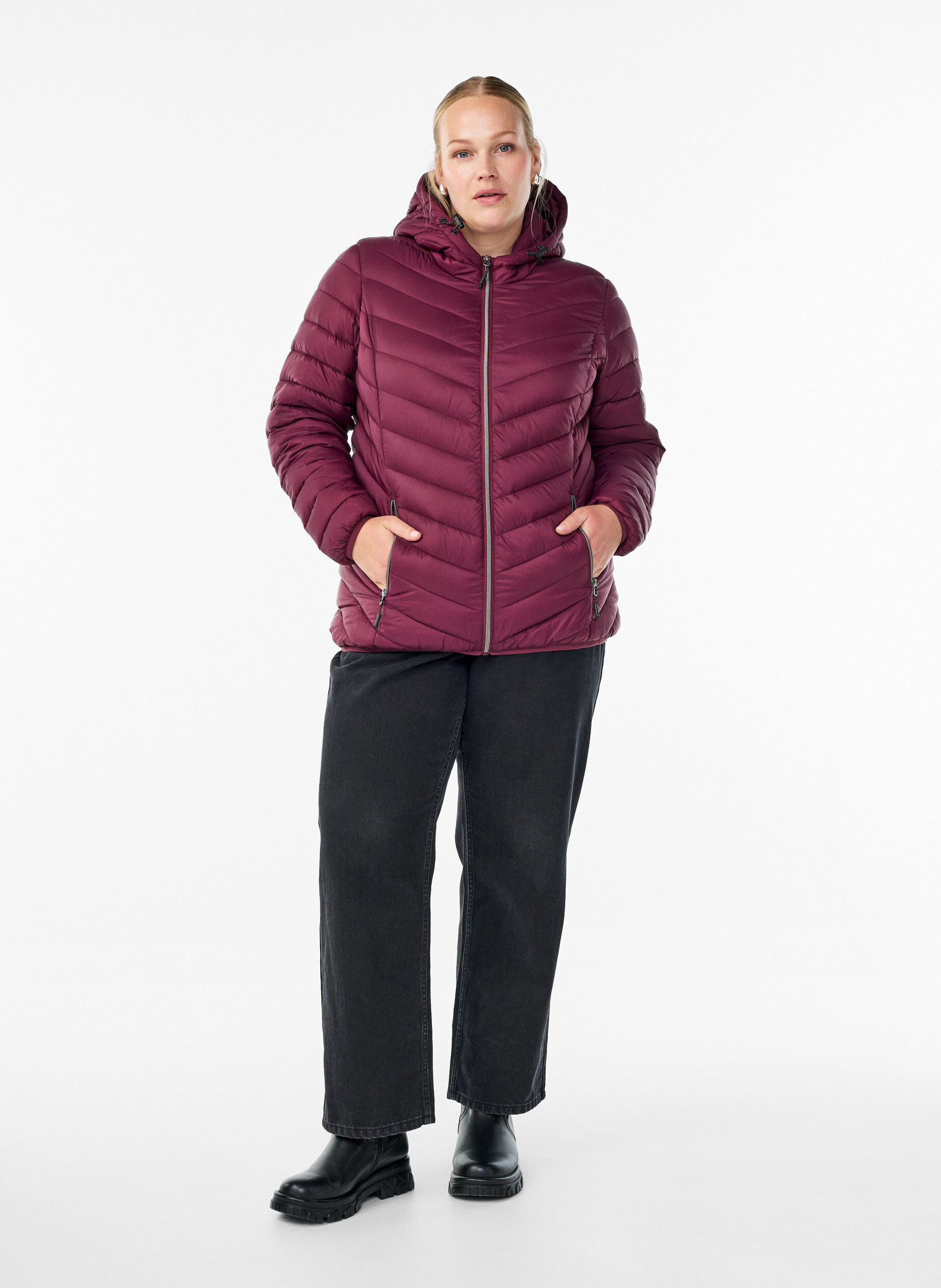 ZizziLett jakke med hette, M&oslash;rk Bordeaux, Model image number 1