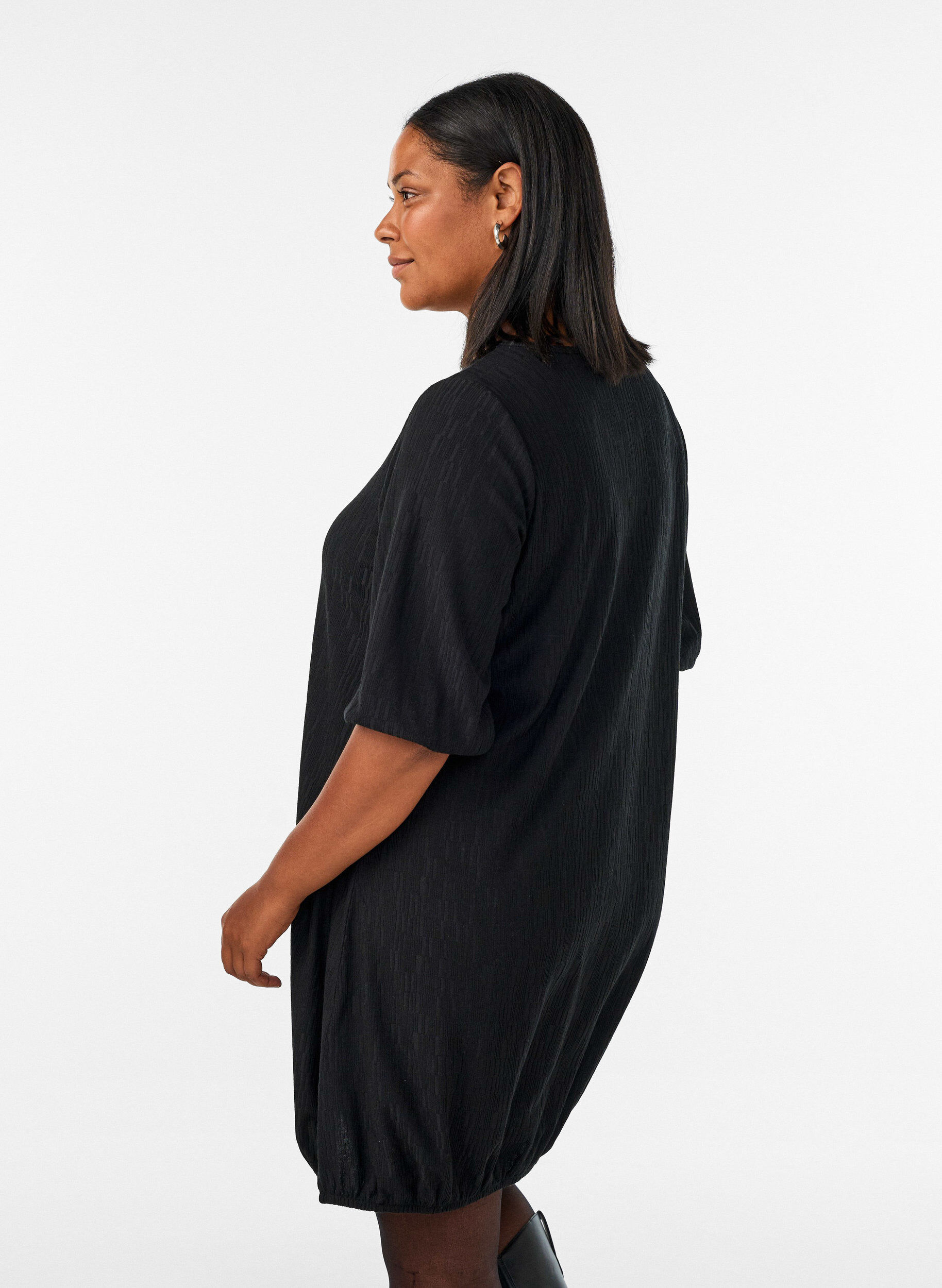 ZizziKjole med ballongform og struktur, Svart, Model image number 2
