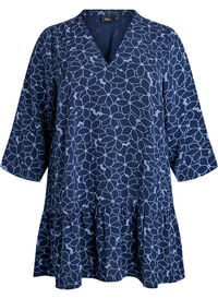 Tunika med et brodert blomster mønster og 3/4 ermer, Blå Tunika med et brodert blomster mønster og 3/4 ermer