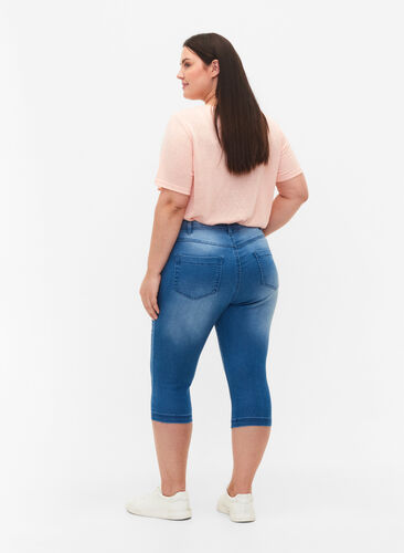 Amy capribukser med høyt liv og super slim fit, Light blue denim, Model image number 1
