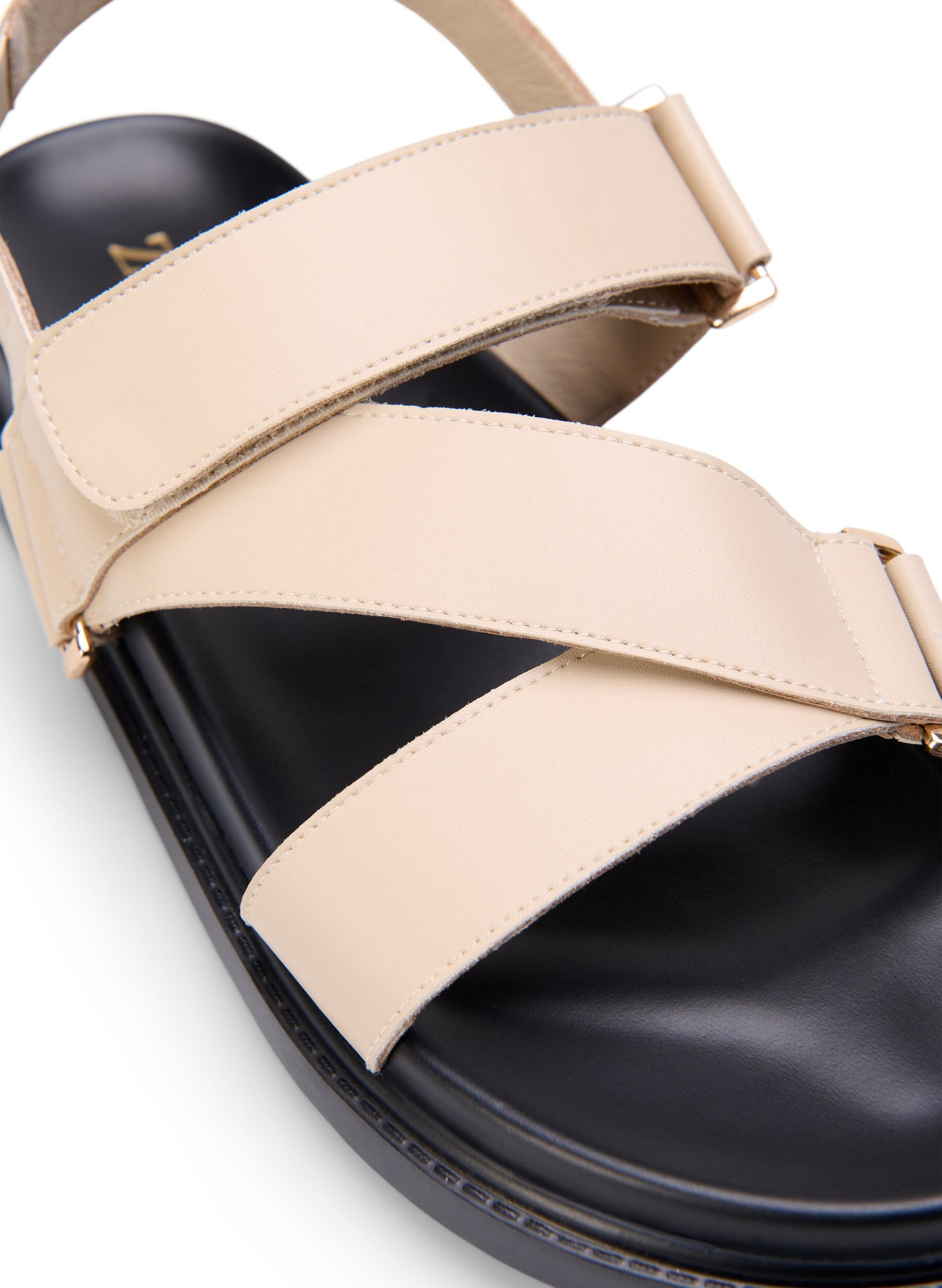 Zizzi Sandal i skinn med bred passform og justerbare remmer, Beige, Packshot image number 3