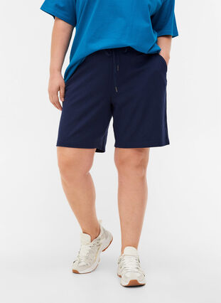 Ensfargede shorts med lommer, Navy Blazer, Model image number 2