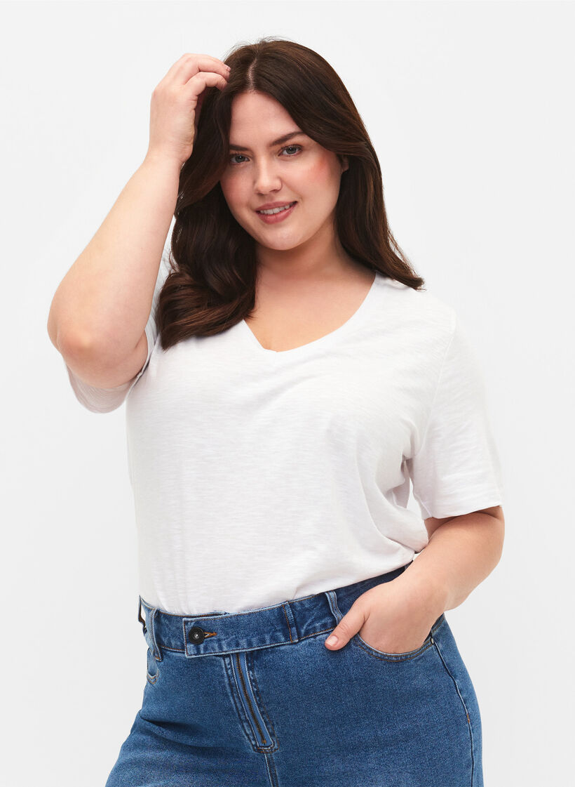 Kortermet basic t-skjorte med v-hals, Hvit, Model image number 0