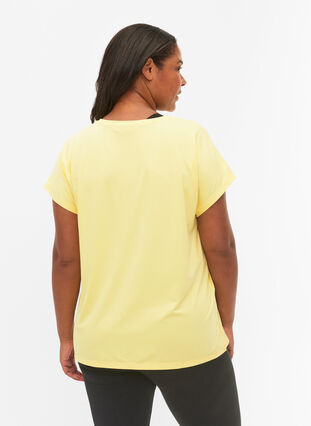 Kortermet trenings T-skjorte, Lemon Meringue, Model image number 1