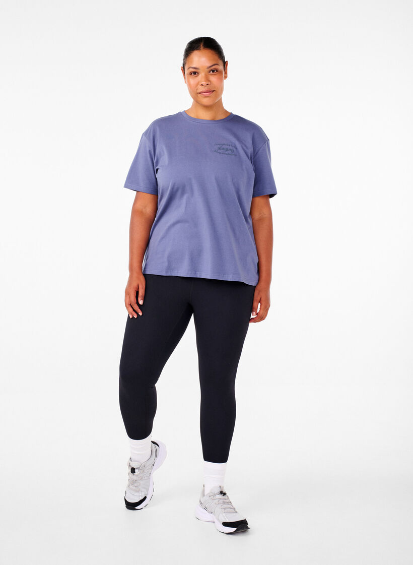 Sporty T-skjorte i &oslash;kologisk bomull, , Model image number 1