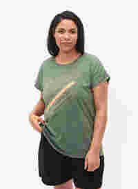 Kortermet trenings T-skjorte med mønster, Laurel W. w. Print, Model