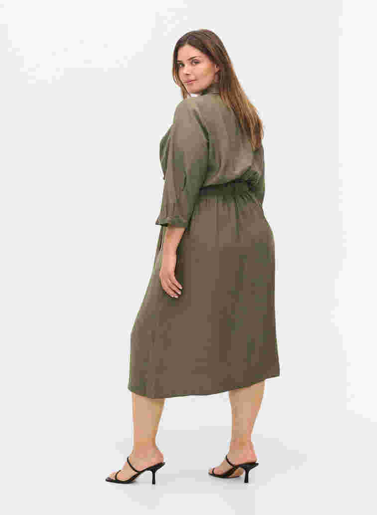 Omslagskjole med 3/4-ermer i viskose, Dusty Olive, Model