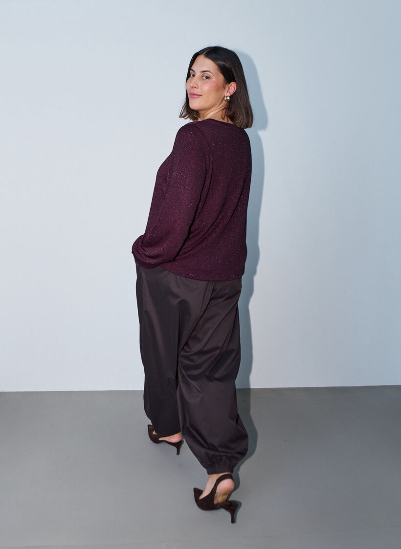 Bluse med vertikal struktur og glittertr&aring;d, R&oslash;d, Model image number 2