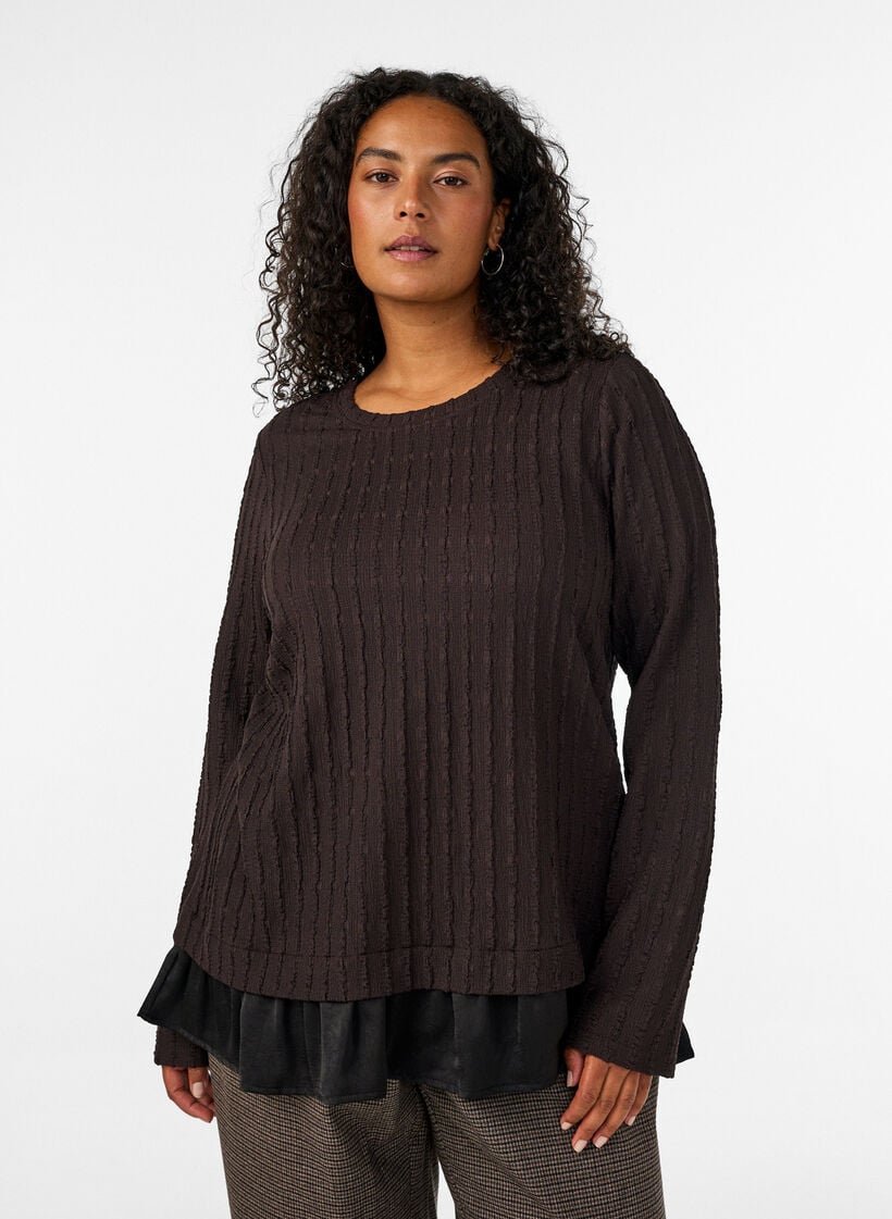 Bluse med struktur og volangkant, Brun, Model image number 0