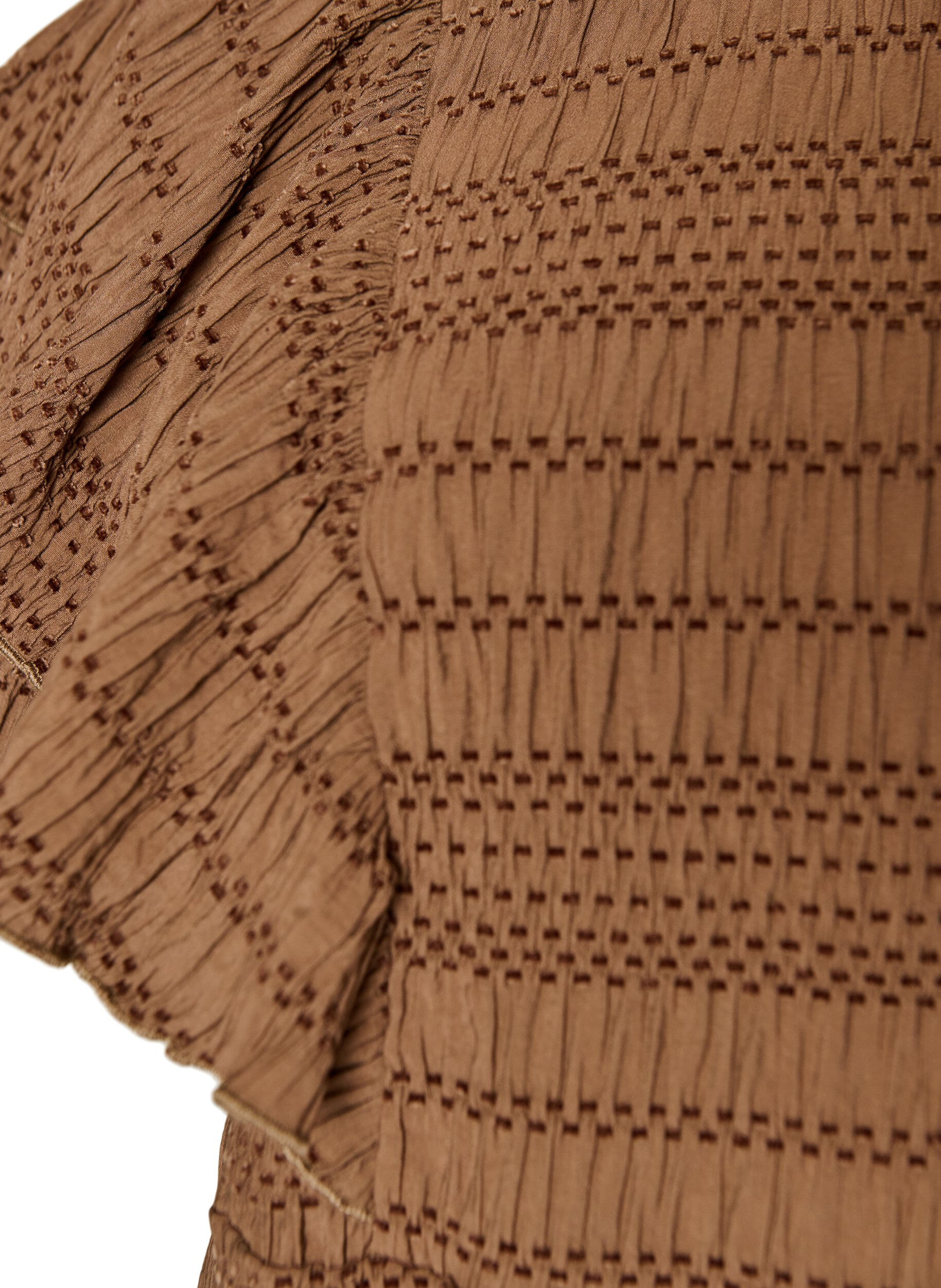 ZizziBluse med smockstruktur og volangermer, Brun, Packshot image number 2