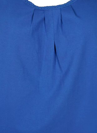 Bomullstopp med rund hals og blondekant, Dazzling Blue, Packshot image number 2