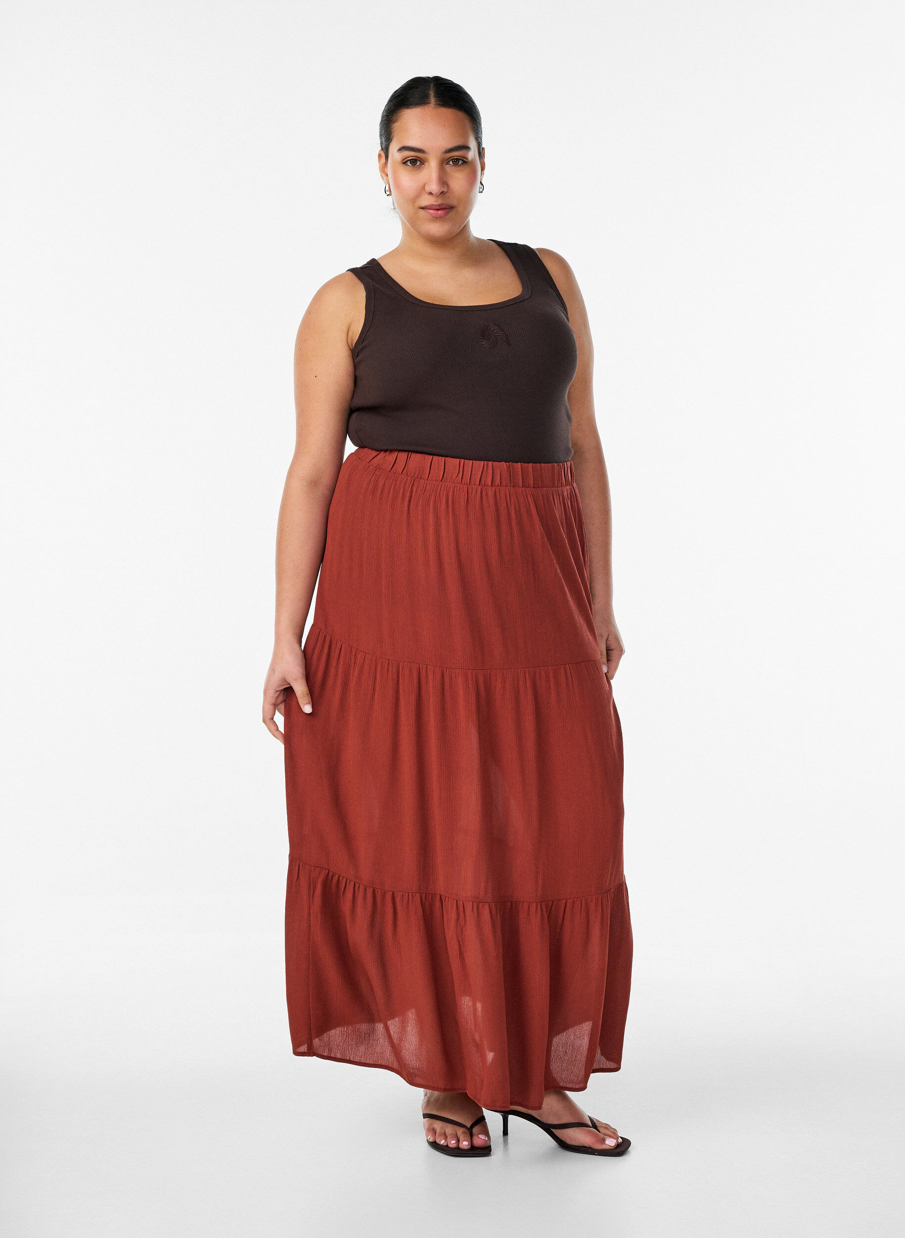 ZizziFigurn&aelig;r topp med motiv, Brun, Model image number 1